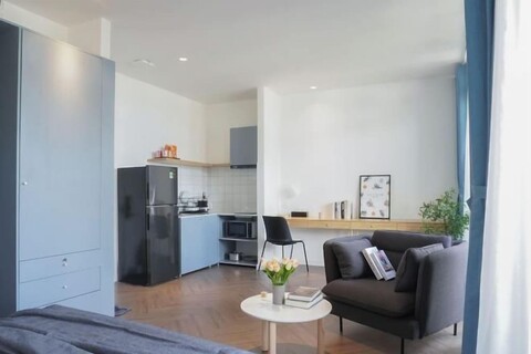 Express by M Village Dinh Cong Trang