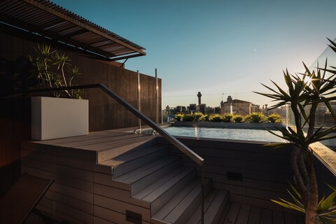 호텔 아르콘테, 어른 전용