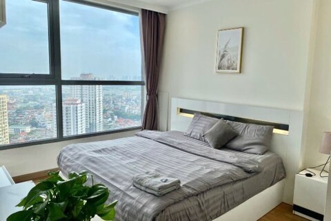 Serviced Apartment in Times Center