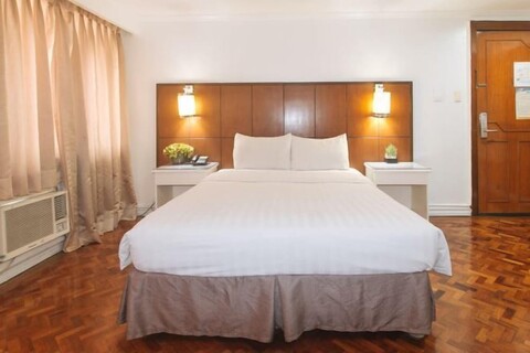 Comfy Inn Manila Kalaw by RedDoorz