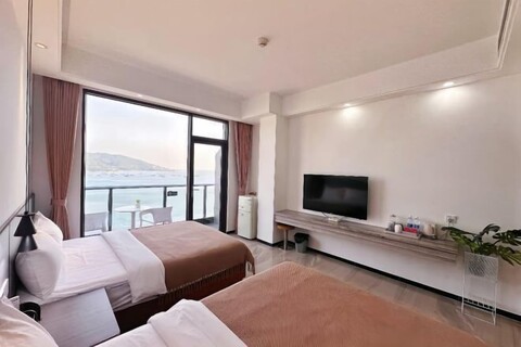 Yougan Xiaozhu Seaview Hostel