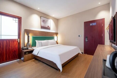 Jingtu Hotel (Beihai Hunan Road)