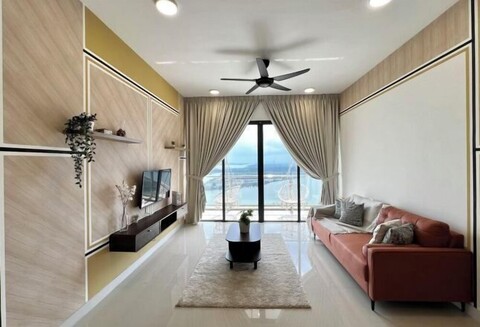 Bora, Frelories Seaview Suite by Antlerzone