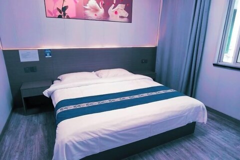 Shanghai Evening Fenglin Hotel