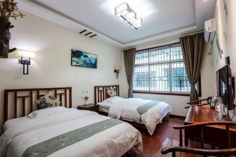 Dream 1988 Hotel