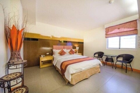 Yake Hostel