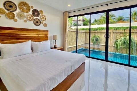 U Box Hostel