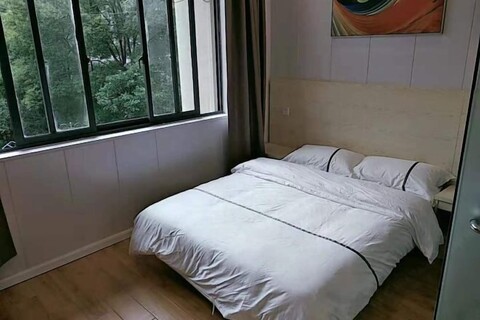 Xiangfu Hotel (Shanghai Guoding Road)