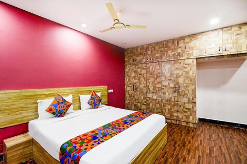 FabHotel Friendly Stay Luxury Room's