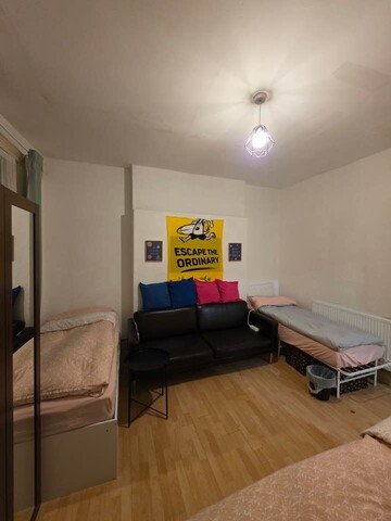 런던 두근두근하우스