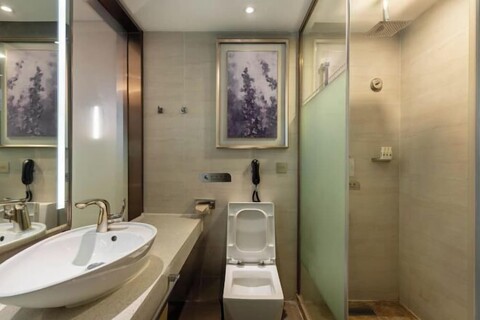 Lavande Hotels (Guangzhou Fangcun Huadiwan)