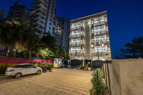 FabHotel Exotica Avenue