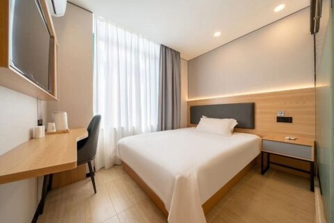 Mini Season Hotel (Shanghai Capitalong Dreams Yuanzhuang Park)