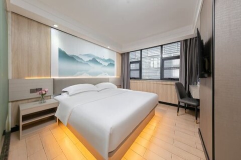 Alice Hotel (Guangzhou Olympic Sports Chebei Subway Station Branch)