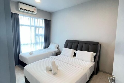 Jesselton Quay Central Citypad
