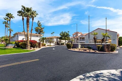 베이몬트 인 & 스위트 바이 윈덤 템피 유니버시티/피닉스