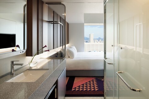 호텔 그루브 신주쿠, 파크로얄 호텔