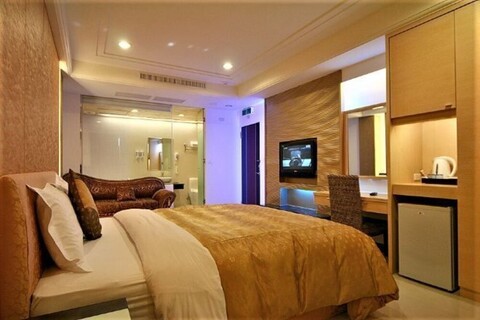 Tranquil Sea Vacation Hotel