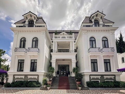 H플라워 그랜드 빌라 & 호텔, 달랏