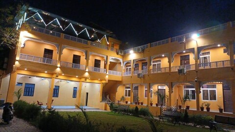 Hotel Shaurya Vilas