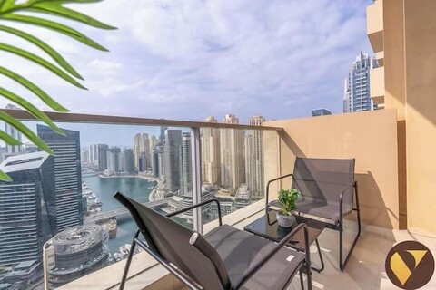 보그, JW 메리어트 마리나, 마리나 몰로 직접 연결