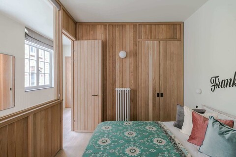 더 이탈리안 컬렉션, 소호, 바이 프랭키