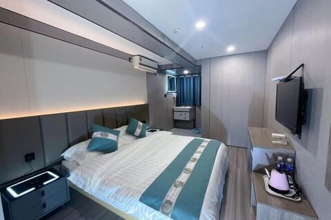 Yunxi Light Luxury Hotel