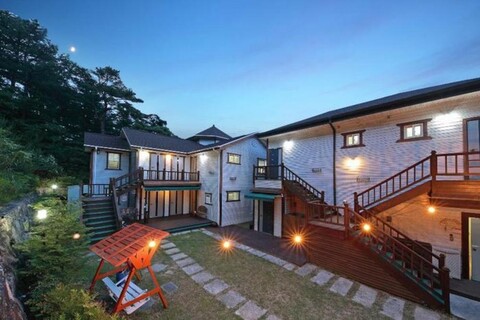 Gyeongju Dog Pension Happy Day Happy Dog