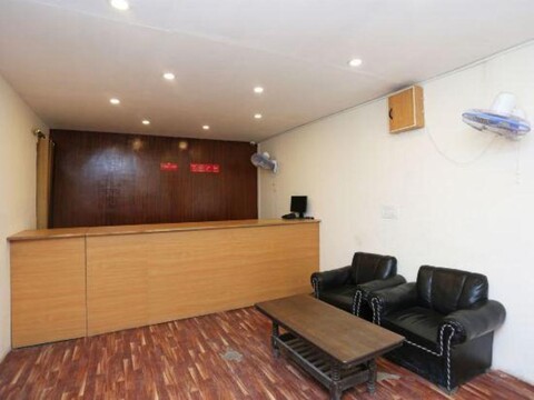 Hotel O by OYO Hotel Airport vatika