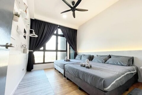 Paradigm Residences 1 BR, above Paradigm Mall ,up to 5 Person
