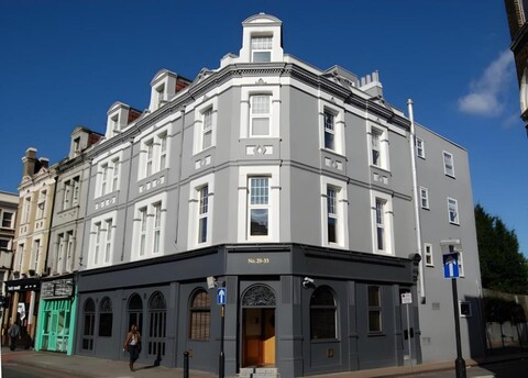 댄센터 사우스 런던 덴마크힐 근처