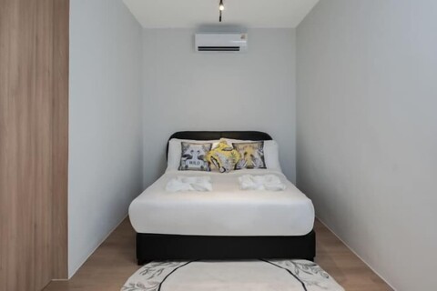 Xman Xinggong 6 +1 Bed 5 Bath Pool Villa Privacy and Freedom Coexist