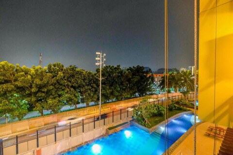 Homey and Stylish Studio Room at Transpark Cibubur Apartment By Travelio