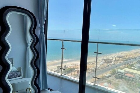 Nha Cua Mang - CSJ Tower Bai Sau Vung Tau