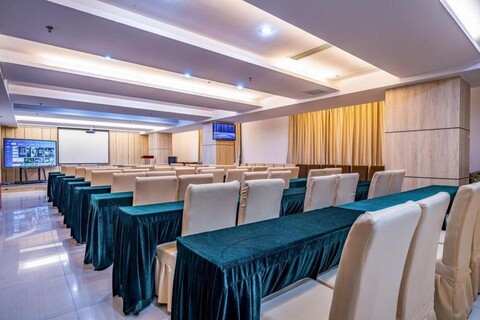 Meisong Xige Business Hotel (Shenzhen International Convention and Exhibition Center)