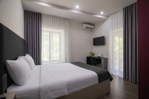 엘리시움 갤러리 호텔