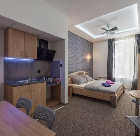 70s Hostel