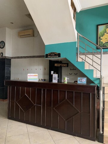 Hotel O Depok near Bhayangkara BRIMOB Hospital Formerly Hotel Mutiara Kelapa Dua Depok