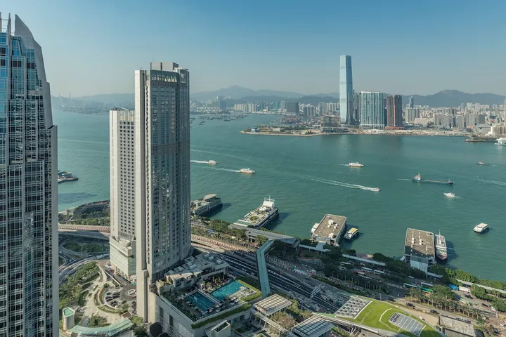 Four Seasons Hotel Hong Kong