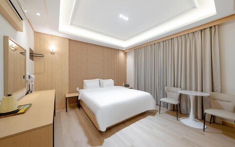 Hotel Famille Mokpo