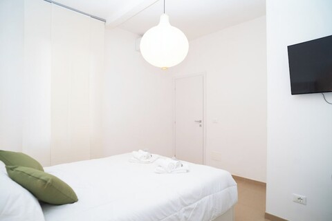 모데르노 빌로칼레, 테르미니까지 20분