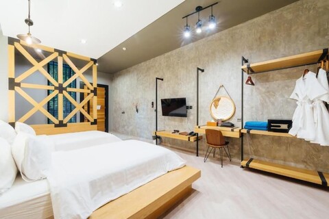 휠러 베드 앤드 바이크