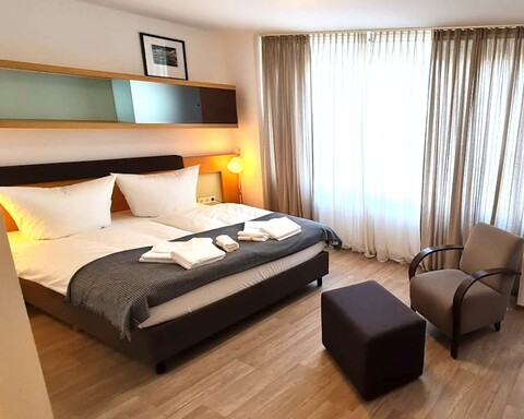 Check-Inn Hotel - Offenbach