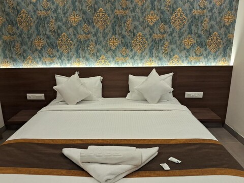 Globus Hotel by Silicon Hearth
