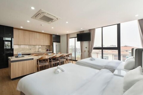 Moonlit Suites Hotel