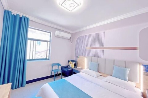 Ziqi Hotel (Shanghai Bay University Town)