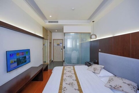 Fuchun Ju Yayue Hotel (Wusongkou International Cruise Port)