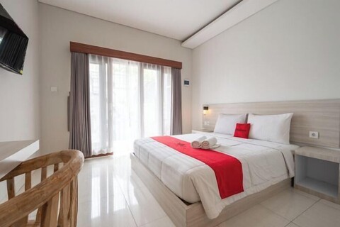 RedDoorz Plus @ Yasa’s Living Denpasar