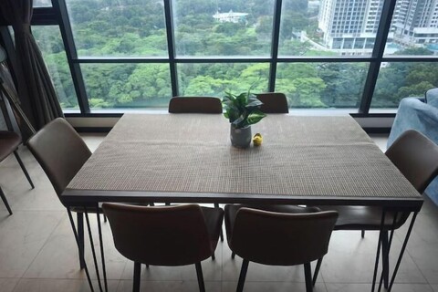 8Pax/Green View next to KL118 ChinaTown & Train