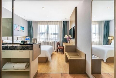 Homeinn Superior Yun Hotel (Beijing Qianmen)